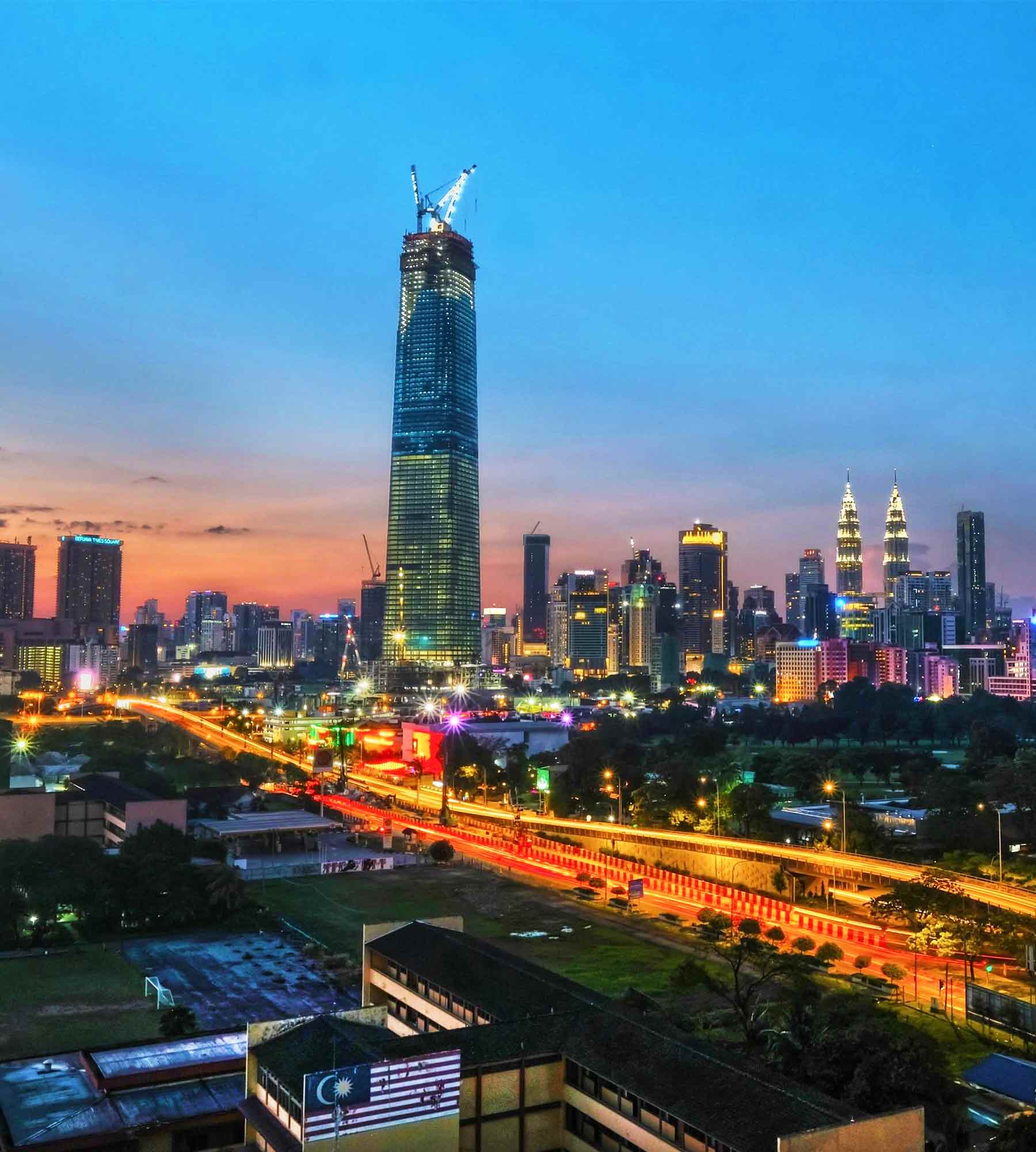 menara trx bukit bintang kuala lumpur